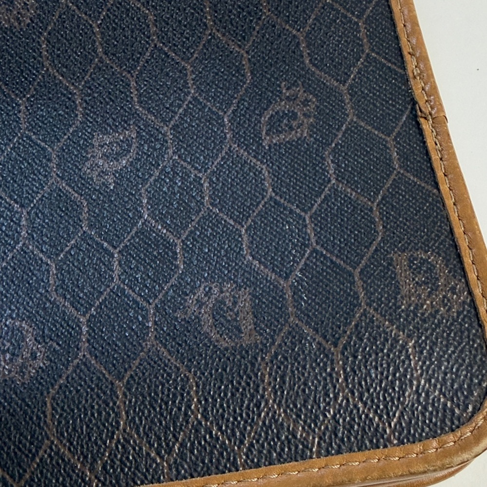 Dior Honeycomb Shoulder Bag - Picture 11 of 11